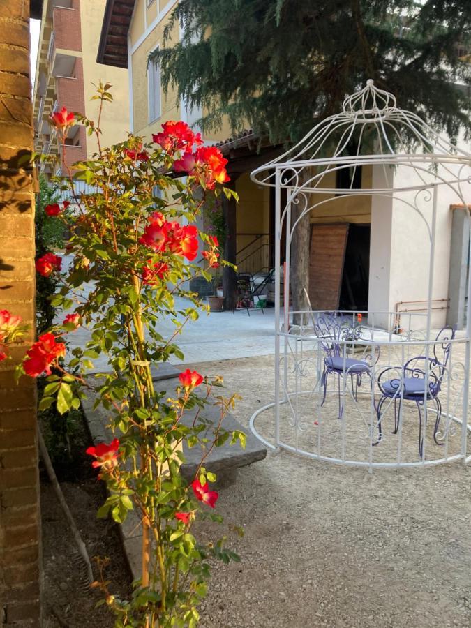 Villa Delle Rose Bra Esterno foto