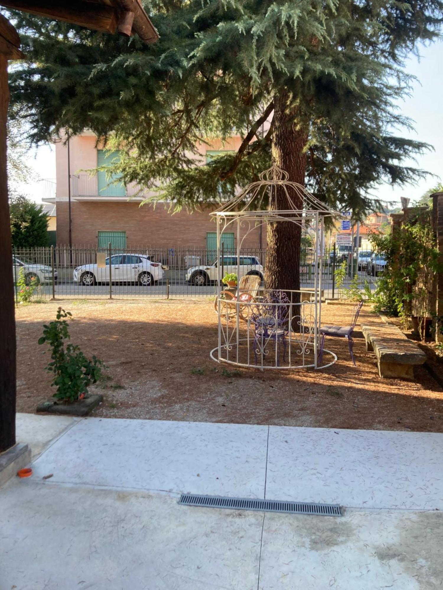 Villa Delle Rose Bra Esterno foto